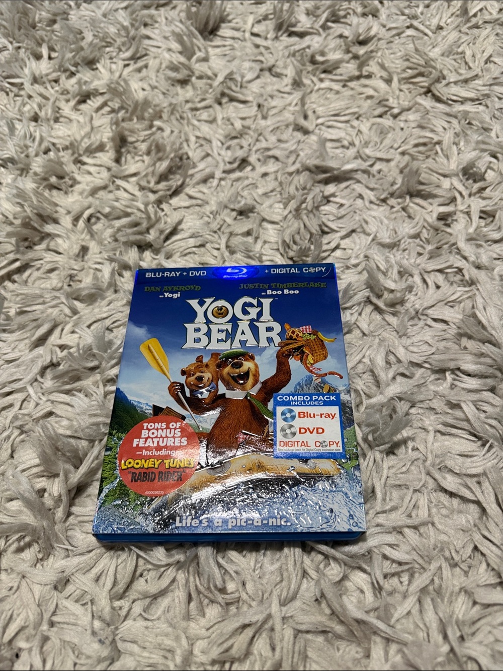 Yogi Bear Kids Movie Blu-ray + DVD Combo Pack - Blue